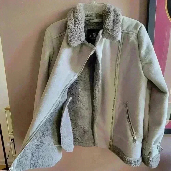 Hollister by A&F Womens Faux Fur-Lined Shearling Biker Jacket Medium Gray Color - Picture 6 of 13